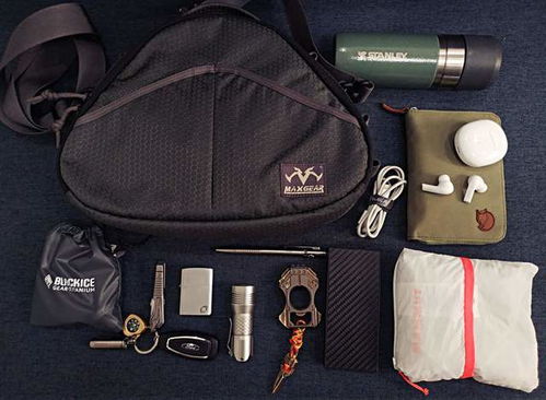 她們眼中的奇怪玩意，老少年們的心頭好